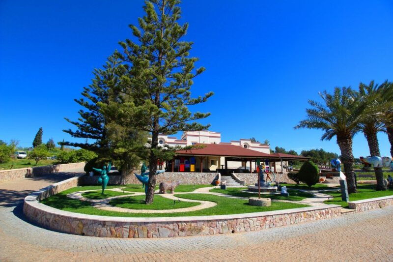 algarve-3-types-of-wine-tastings-with-vineyard-views