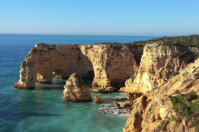 algarve-coast-chapel-of-bones-private-van-tour