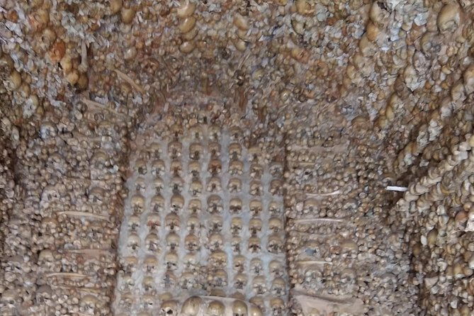 algarve-coast-chapel-of-bones-private-van-tour