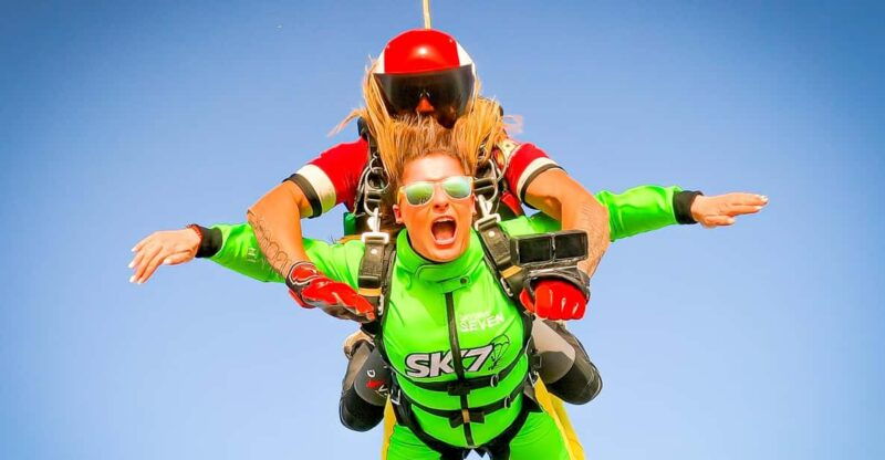 algarve-tandem-skydiving-adventure-15000-to-10000-feet