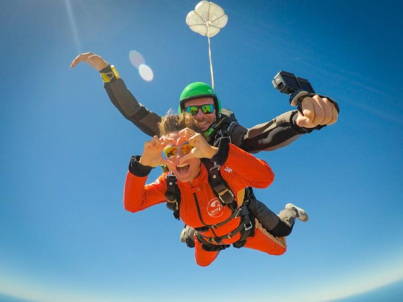 algarve-tandem-skydiving-adventure-15000-to-10000-feet