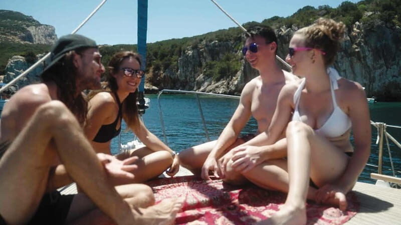 Alghero: Daily Sailing Experience with lunch onboard - FAQ