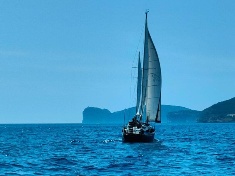 alghero-day-trip-on-a-sailing-boat