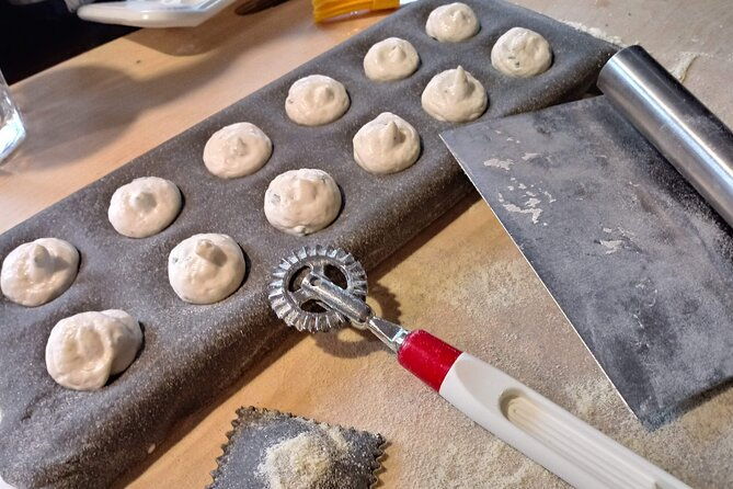 alghero-home-cooking-pasta-class-at-a-farmhouse-with-wine