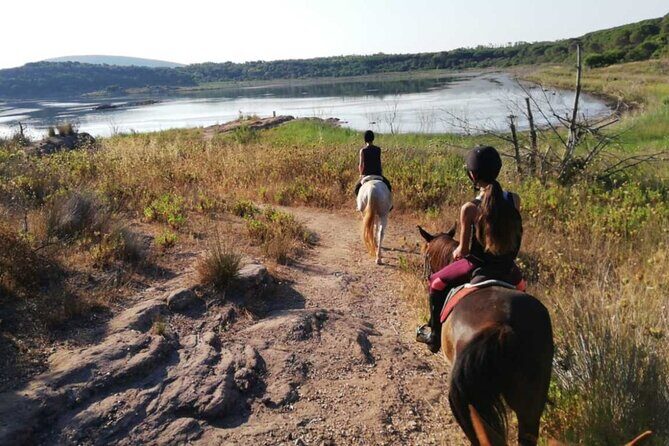 Alghero: horseback ride in Porto Ferro and Lake Baratz - FAQs