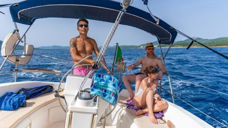 alghero-sailboat-excursion-in-porto-conte-bay-w-lunch