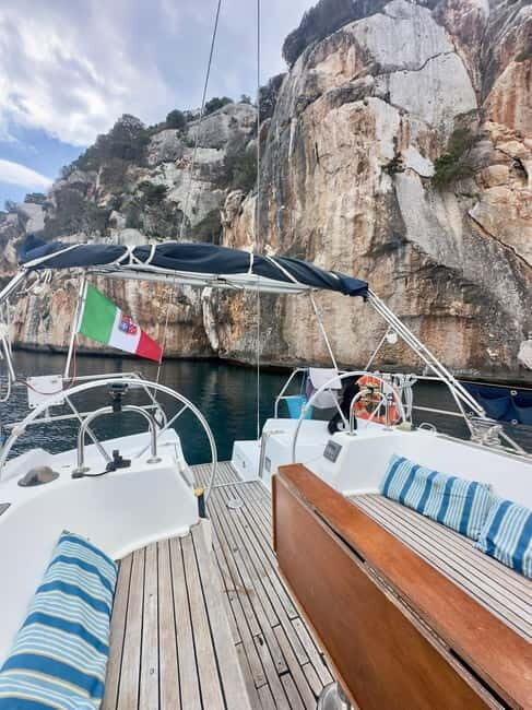Alghero: Sailing Boat Trip with Skipper, Hostess, and Lunch - FAQs