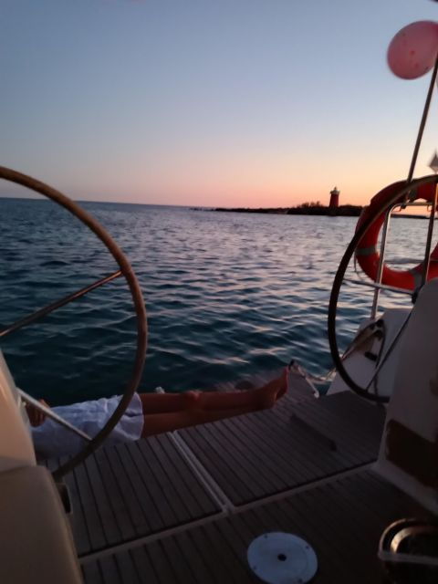 alghero-sunset-sailing-aperitif-experience