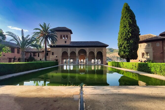 alhambra-and-nasrid-palaces-skip-the-line-ticket-and-local-guide