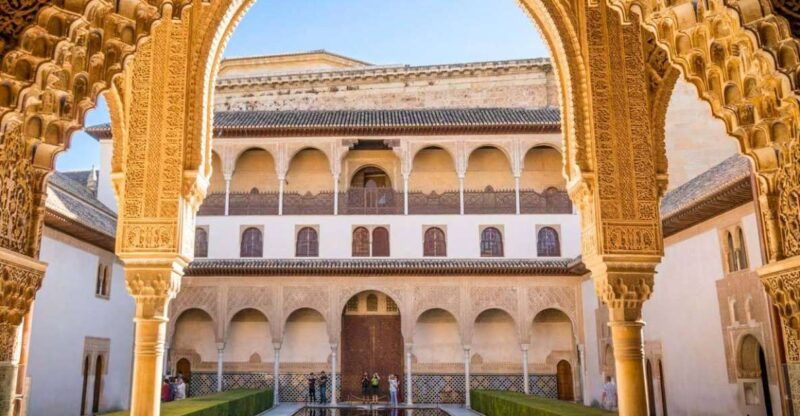 alhambra-generalife-exclusive-3-hours-private-tour
