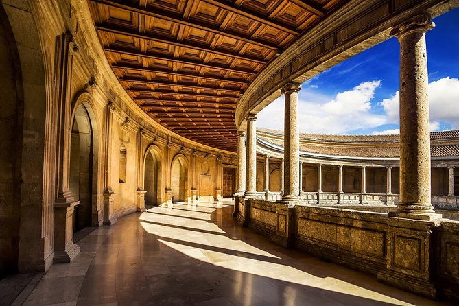 alhambra-generalife-skip-the-line-small-group-including-nasrid-palaces