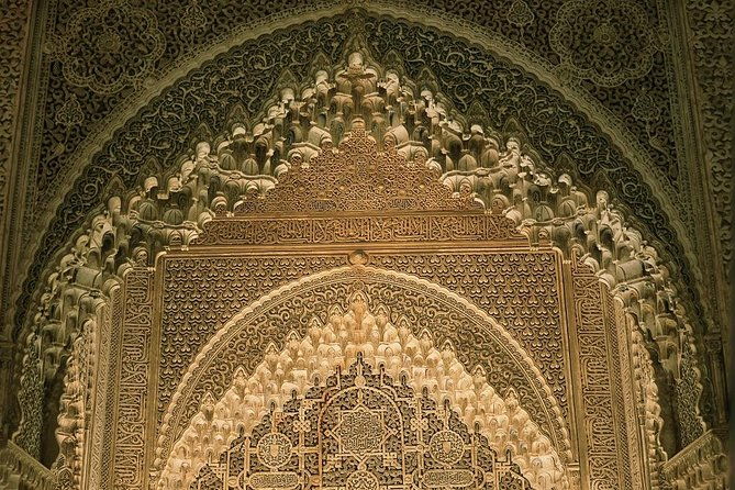 alhambra-generalife-skip-the-line-small-group-including-nasrid-palaces