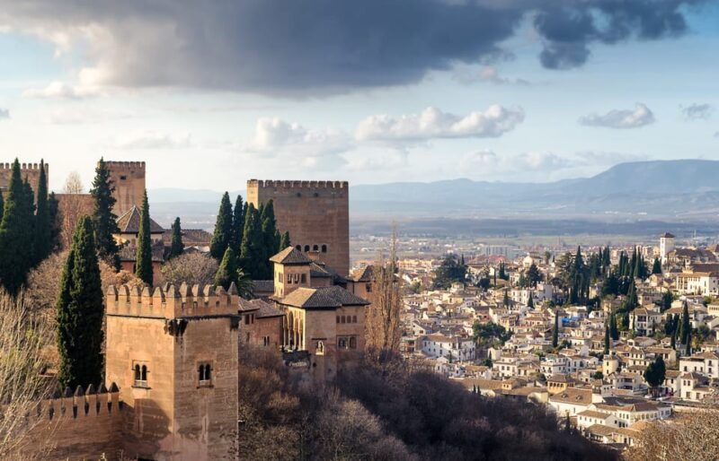 alhambra-nasrid-palace-private-tour-with-tickets