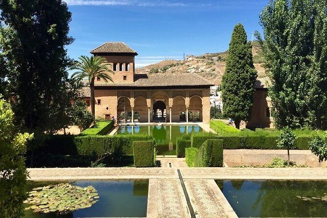 Alhambra, Nasrid Palaces and Generalife Private Tour from Malaga - Cost versus Value