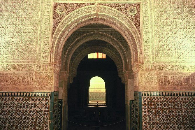 alhambra-night-visit-to-nasrid-palaces