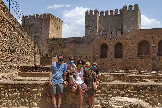 alhambra-private-tour-for-families