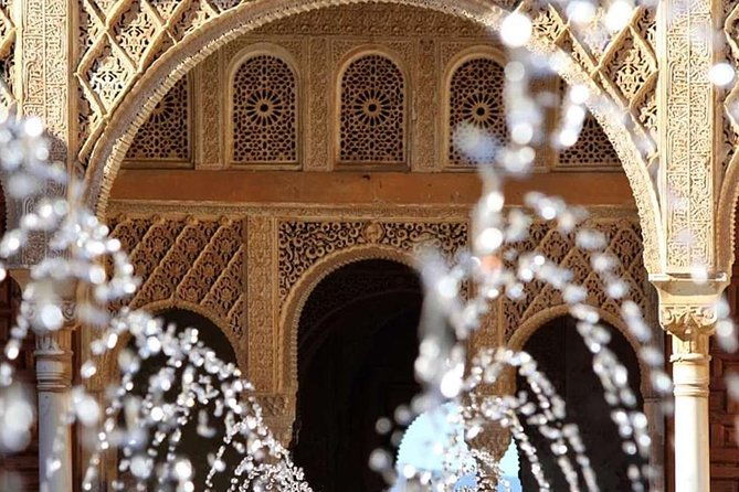 alhambra-private-tour-nasrid-palaces-alcazaba-and-generalife