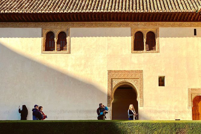 alhambra-semi-private-tour-with-skip-the-line-tickets