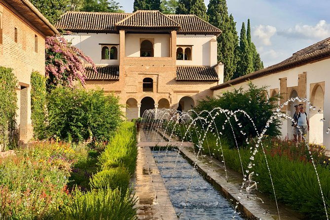 alhambra-semi-private-tour-with-skip-the-line-tickets