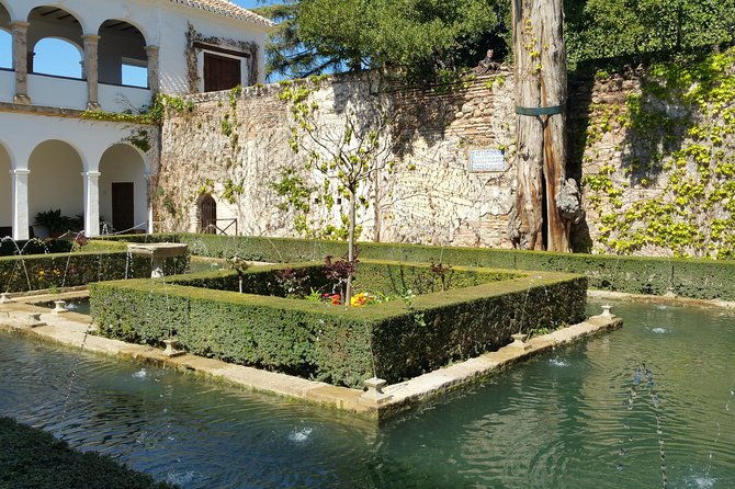 alhambra-skip-the-line-guided-tour