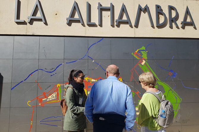 alhambra-skip-the-line-private-tour-including-nasrid-palaces
