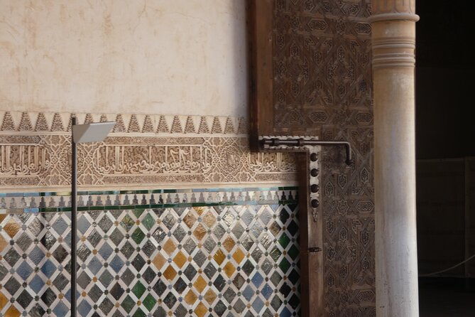 alhambra-skip-the-line-private-tour-including-nasrid-palaces