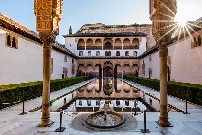 alhambra-tour-and-nazaries-palaces-with-hammam-massage-experience