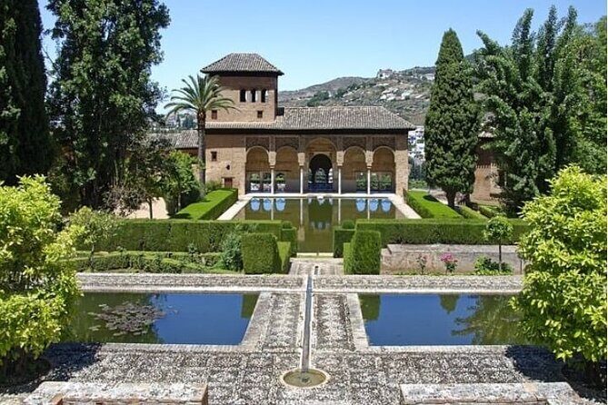 Alhambra: tour with Nasrid Palaces. Admission not included - Final Thoughts: Who Will Love This Tour?