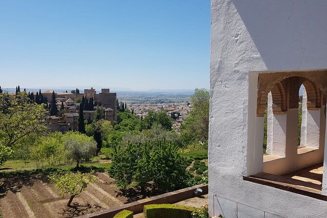 alhambra-unique-experience-private-visit-with-official-guide