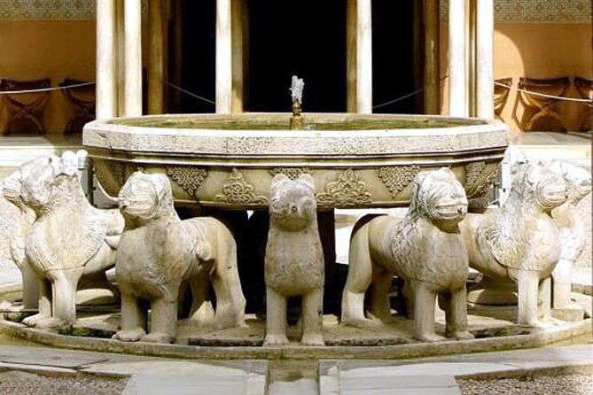 alhambra-visit-with-private-official-guide-in-granada