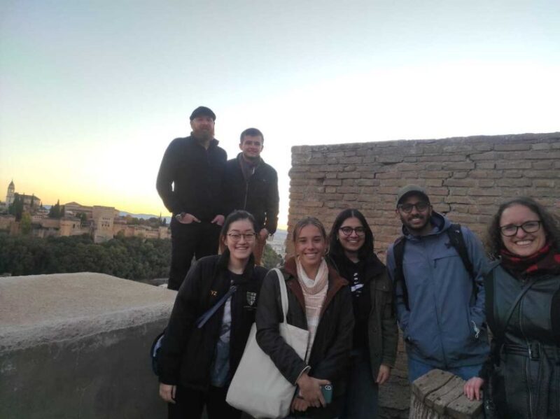 Alhambra with Nazaries Palaces Private Tour - The Experience Breakdown: What You Can Expect