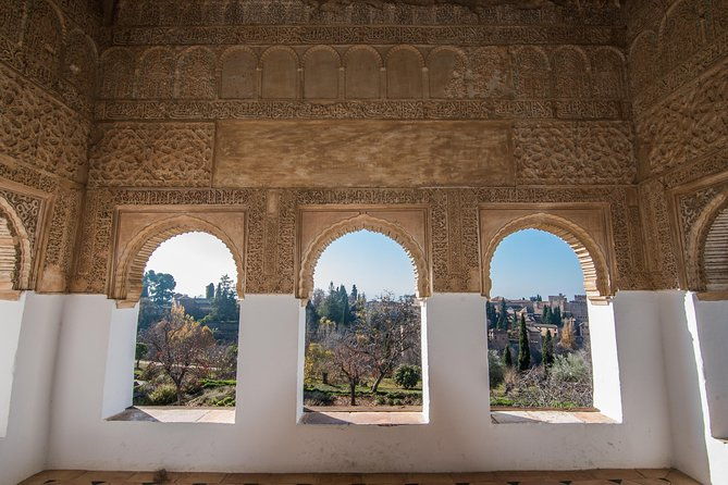 alhambra-with-nazaries-palaces-private-tour-from-seville
