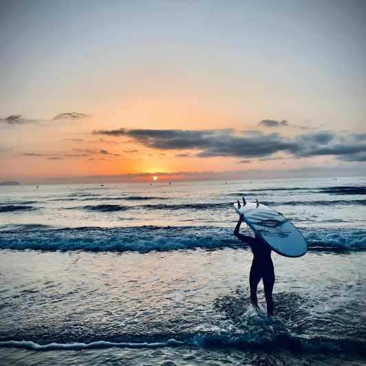 Alicante: 2 Hour Table Surf Rental + Spanish Tapa and Drink - Introduction