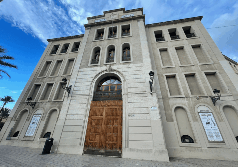 alicante-bullring-and-central-market-gastronomic-tour
