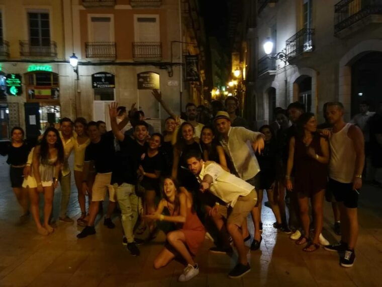 alicante-guided-pub-crawl-with-shots-and-beer