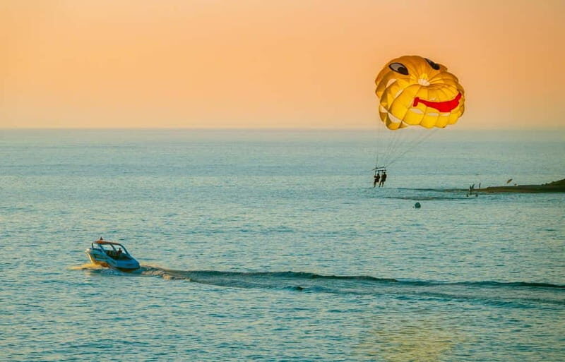 Alicante: Parasailing and City Bike Rental (all day) - Key Points
