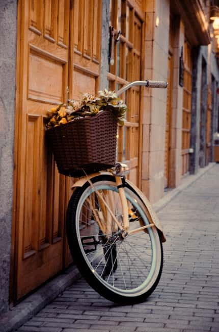 Alicante: Parasailing and City Bike Rental (all day) - FAQ