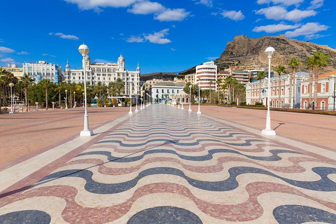 alicante-private-custom-walking-tour-with-a-local-guide-4