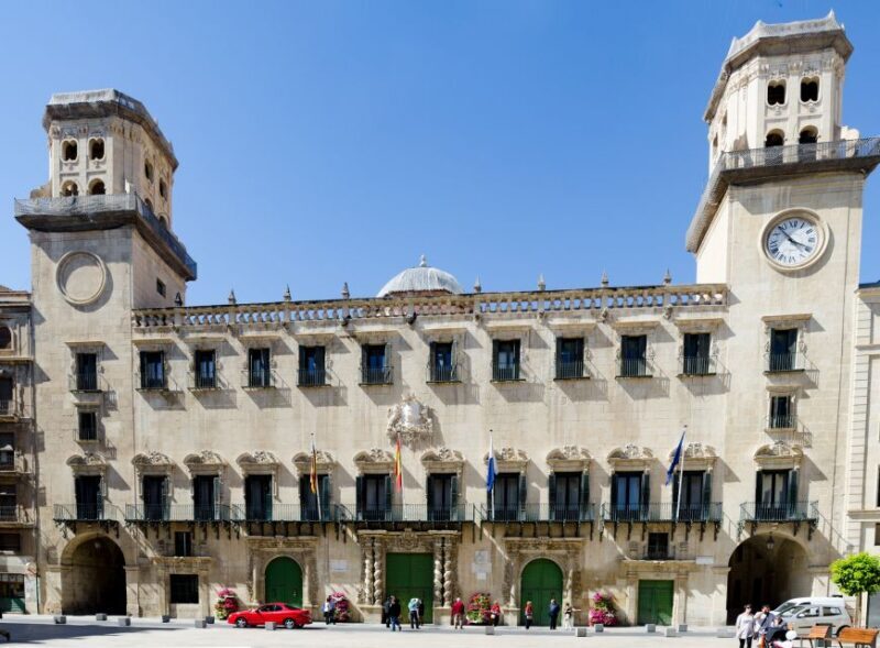 Alicante: Private Walking Tour with a Local - Authenticity and Personal Stories