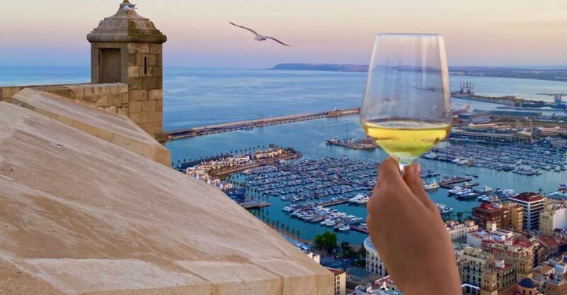 alicante-santa-barbara-castle-wine-tasting-with-cold-cuts