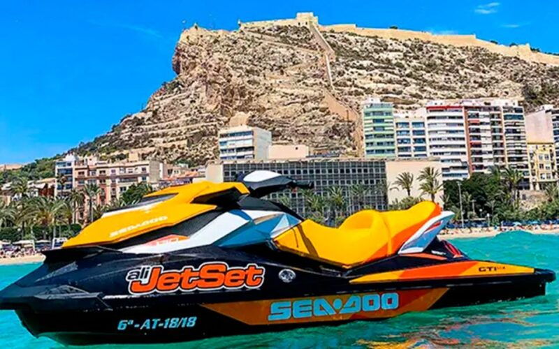alicante-snorkeling-paddle-surfing-and-riding-a-jetski