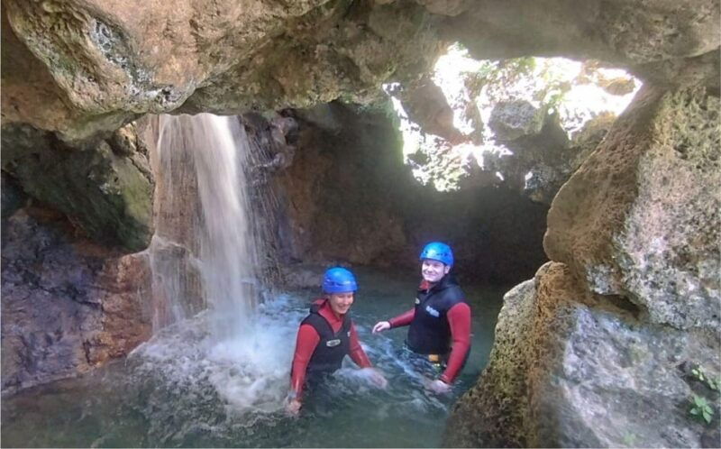 alicante-water-canyoning-in-gorgo-de-la-escalera-ravine