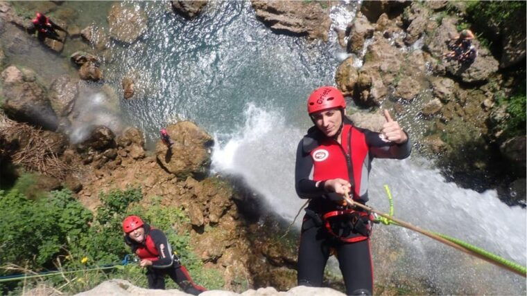 alicante-water-canyoning-in-gorgo-de-la-escalera-ravine
