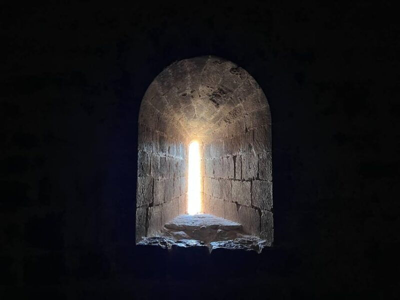 alicantebeatiful-castle-of-molatasting-of-local-wine