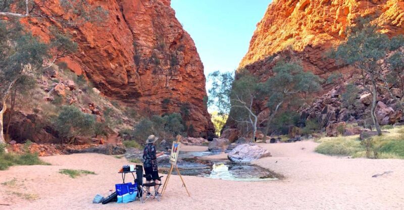 Alice Springs: Simpsons Gap Sunset Watercolor Painting Class - A Unique Evening at Simpsons Gap