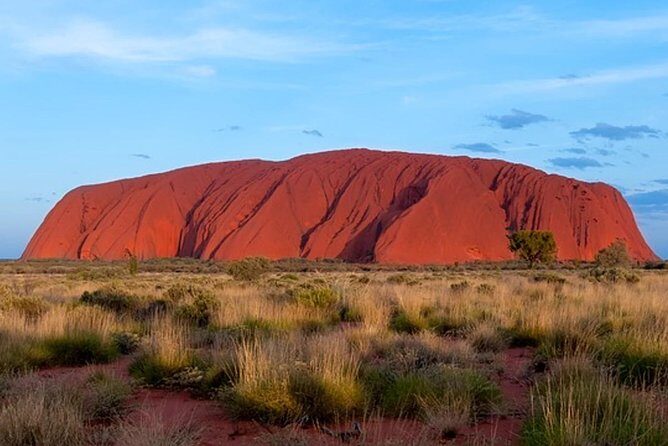 Alice Springs to Uluru (Ayers Rock) Coach Transfer - Guide and Commentary: Adds Value to the Journey