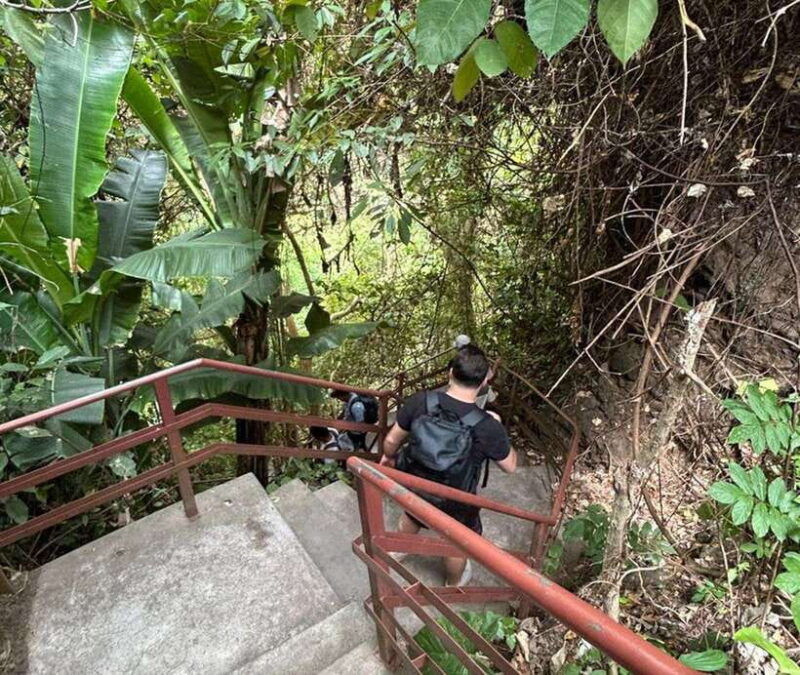 aling-aling-warerfalls-long-trek