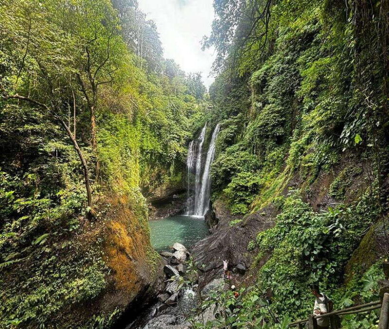 aling-aling-warerfalls-long-trek