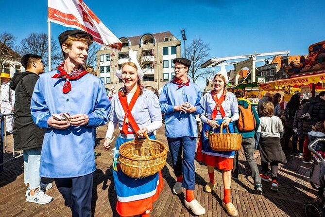 alkmaar-cheese-market-zaanse-schans-guided-day-tour