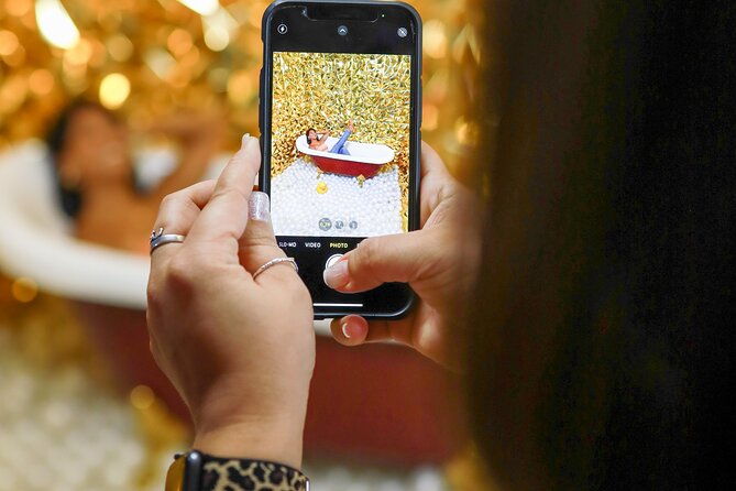 all-day-vip-pass-to-original-selfie-museum-seattle